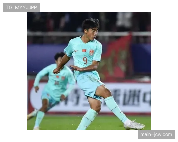 中国U16男足热身赛替补阵容表现惊艳 亚洲杯预选赛劲敌来袭备战紧锣密鼓 中国U16男足热身赛替补阵容表现惊艳 亚洲杯预选赛劲敌来袭备战紧锣密鼓